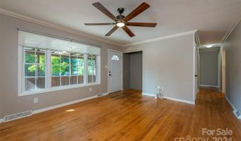 6 Eva Cir, Asheville, NC 28806