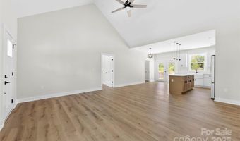 105 Darvee Rd, Blacksburg, SC 29702