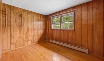 233 Mountain Rd, Cheshire, CT 06410