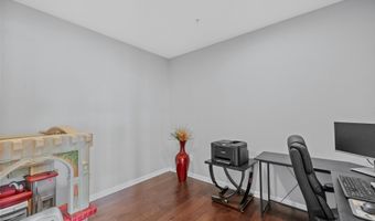 191 SOMERVELLE St 205, Alexandria, VA 22304