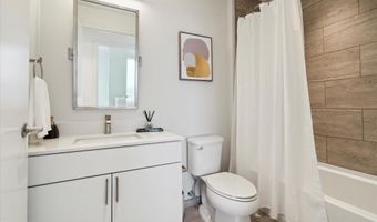 1-5 DOCK St 402, Philadelphia, PA 19106