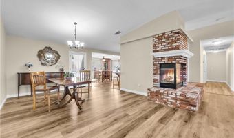 13931 Falling Leaf Rd, Apple Valley, CA 92307