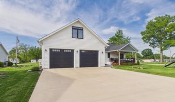 214 E Wapello St, Agency, IA 52530