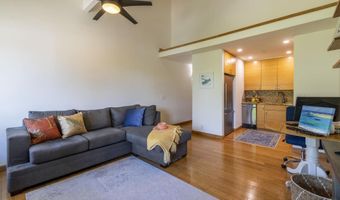 2050 KANOE St 208, Kihei, HI 96753