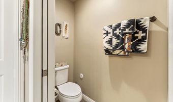 6145 E CAVE CREEK Rd 103, Cave Creek, AZ 85331