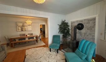 68 Park St, Belfast, ME 04915