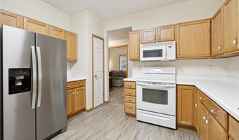 6574 154th St W 118, Apple Valley, MN 55124