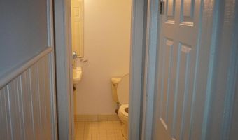 816 W LOMBARD St, Baltimore, MD 21201