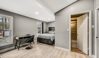 111 Elm Dr, Blakeslee, PA 18610