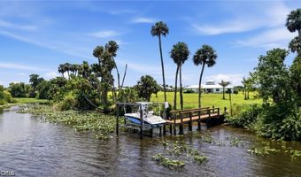 22833 Yellow Button Ln, Alva, FL 33920