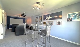 39 Wickendon Ct, Amherst, NY 14221