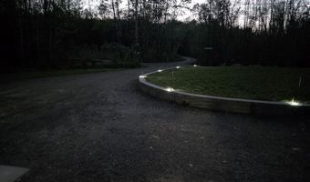 1 N Vigue Shore Rd, Albion, ME 04910