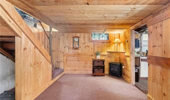 25 Hillview Ave, North Smithfield, RI 02896