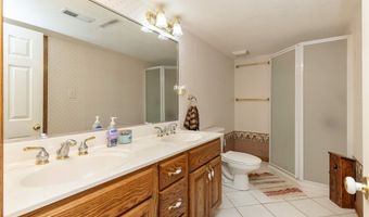 616 3rd Ave NW, Altoona, IA 50009