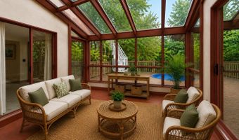 4 Taagan Point Rd, Danbury, CT 06811