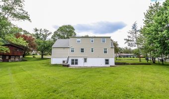 17 Alan Ave, Danbury, CT 06811