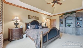 39 Crestview Ln, Banner Elk, NC 28604