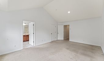 56 Tucker St 56, Danbury, CT 06810