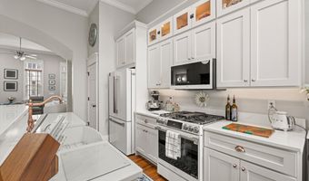 14 Assembly Row B, Beaufort, SC 29906