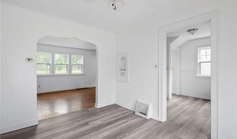 304 9th St SW, Austin, MN 55912