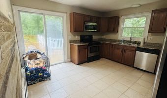 41 Little River Ln, Canterbury, CT 06331