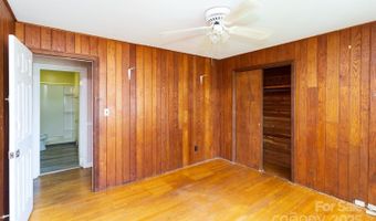 5 Fernlawn Rd, Asheville, NC 28805