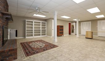 521 W CROSS St, Benton, AR 72015