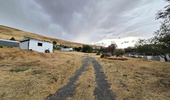 320 Harding St, Asotin, WA 99402