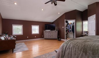 46 Duffy Dr, Bennington, VT 05201