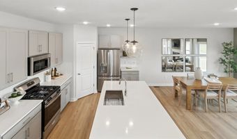 928 Darter Dr, Bowling Green, OH 43402