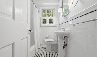 110 STEWART Ave, Alexandria, VA 22301