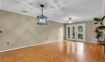20593 CORNSTALK Ter 101, Ashburn, VA 20147