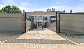 922 8TH St NE, Washington, DC 20002