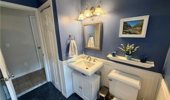 209 Skunk Hill Rd, Hopkinton, RI 02832