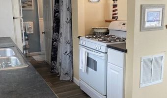 13 Thompson Rd A, Bourne, MA 02532