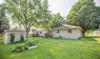 1415 E Linden St, Algona, IA 50511