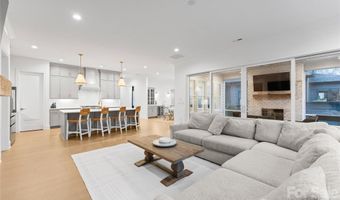 1527 St George, Charlotte, NC 28205
