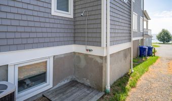 133 Linden Ave B, Branford, CT 06405