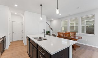 396 Rum River Way, Anoka, MN 55303