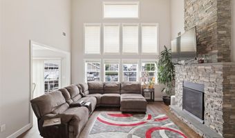 34 Meadow Ln, Amityville, NY 11701