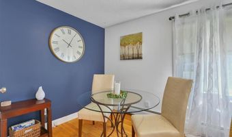 6 Beechwood Cir, Cromwell, CT 06416