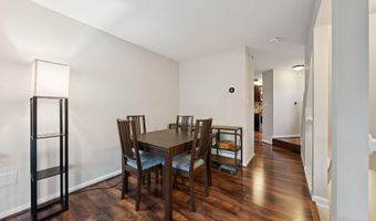 7307 CASTLEBERG Ct, Alexandria, VA 22315
