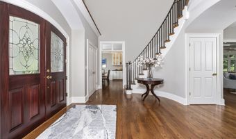1 Stoneridge Dr, Albany, NY 12211
