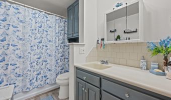 14 Church St, Beacon Falls, CT 06403