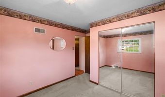 8628 Hillery Dr, Affton, MO 63123