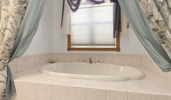 1532 34th St, Allegan, MI 49010