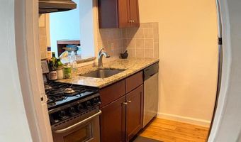 1121 ARLINGTON Blvd 216, Arlington, VA 22209