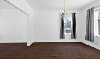 2 FOXFIELD Ct, Bear, DE 19701