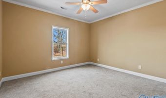 160 Shaw St, Albertville, AL 35950