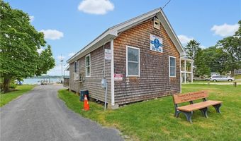 7 Broadview Ave, Bristol, RI 02809